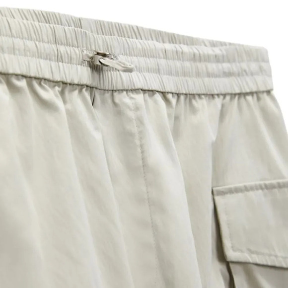 ZARA | Pearl Gray | NYLON BLEND SHORTS - Picture 4 of 13